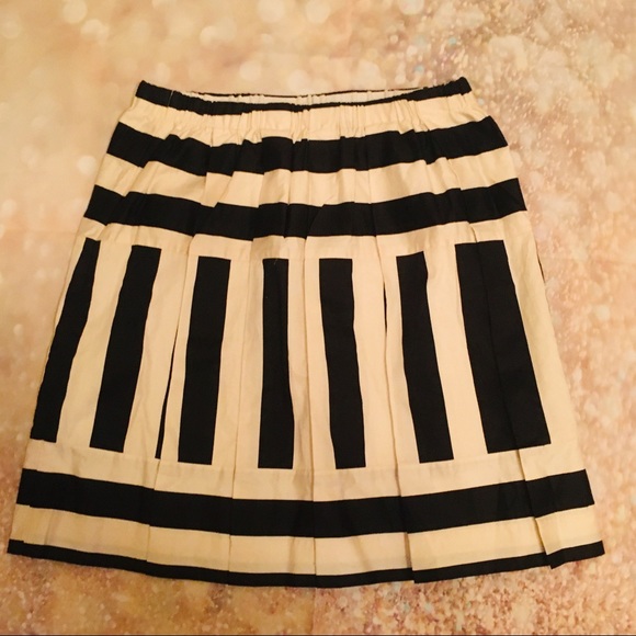 NWT Crewcuts Black Cream Striped Pleated Skirt 14 - Picture 5 of 6